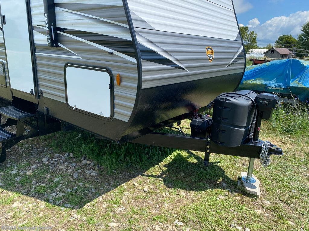 2021 Dutchmen Coleman Lantern 285BH - Used Travel Trailer For Sale by National Vehicle in Sackets Harbor, New York