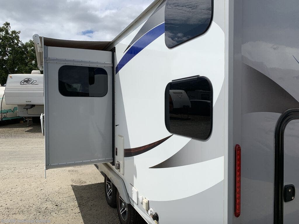 2018 Lance Travel Trailer 2185 - Used Travel Trailer For Sale by National Vehicle in Milliken, Colorado