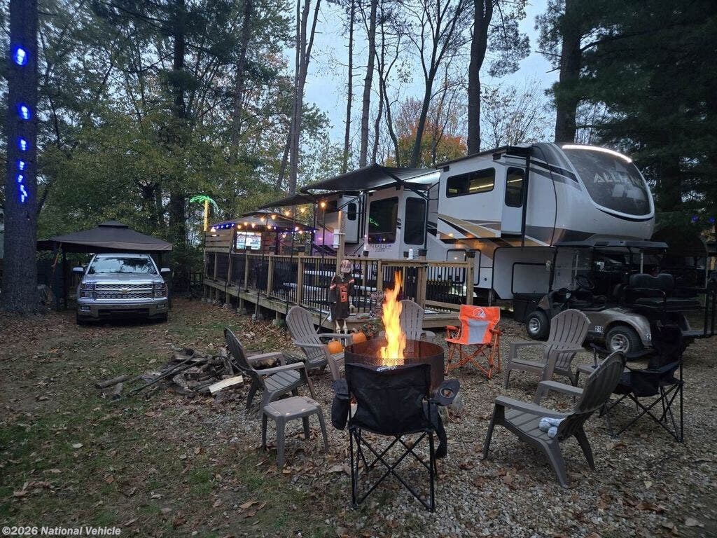 2021 Alliance RV Paradigm 385FL - Used Fifth Wheel For Sale by National Vehicle in Stow, Ohio