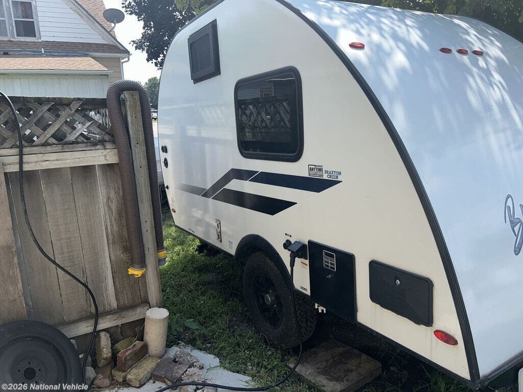 2022 Braxton Creek Bushwhacker Plus 15FK - Used Travel Trailer For Sale by National Vehicle in Holdrege, Nebraska
