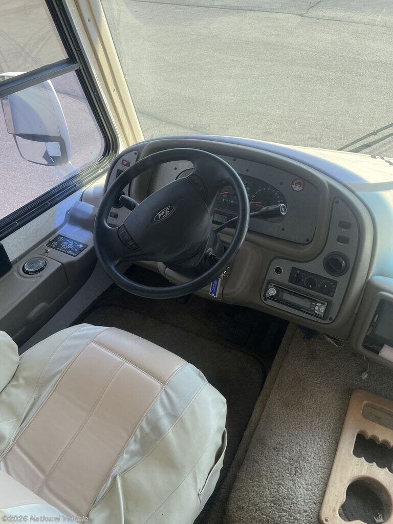 Used 2004 National RV Sea Breeze 8311LX available in North Branch, Minnesota