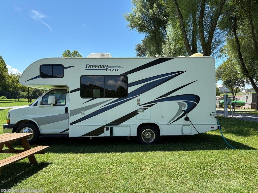 2021 Thor Motor Coach Freedom Elite 22HE - Used Class C For Sale by National Vehicle in Stephens City, Virginia