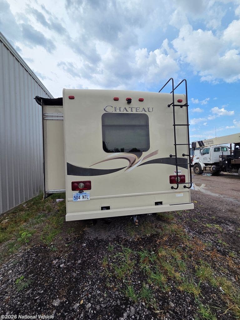 2015 Thor Motor Coach Chateau 31W - Used Class C For Sale by National Vehicle in Wichita, Kansas
