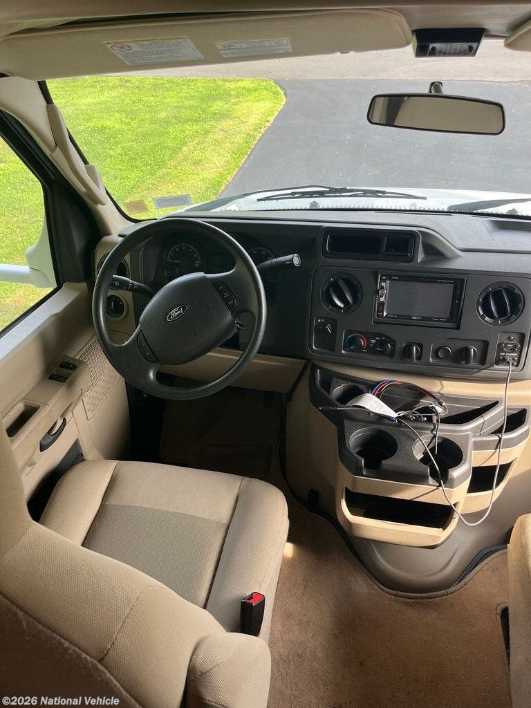 2017 Freedom Elite 30FE by Thor Motor Coach from National Vehicle in Big Flats, New York
