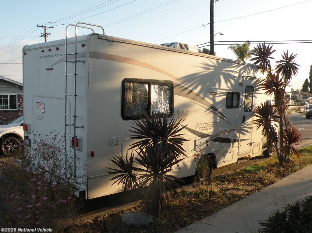2007 Winnebago Access 26A - Used Class C For Sale by National Vehicle in Hawthorne, California