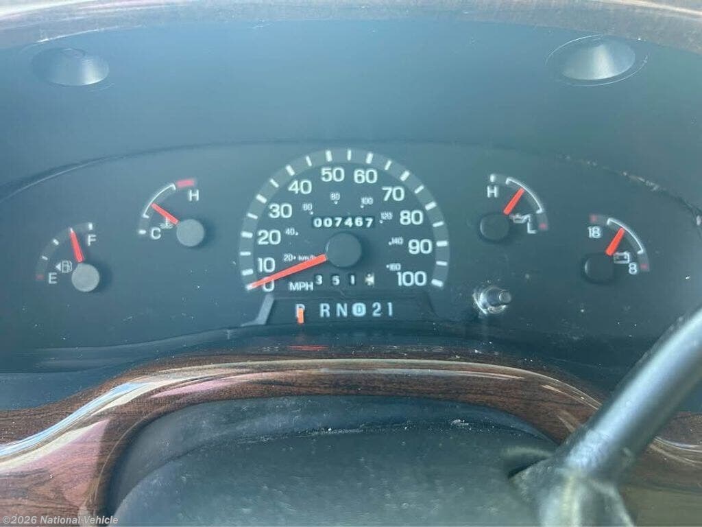 2002 Sundancer 31C by Itasca from National Vehicle in Wareham, Massachusetts