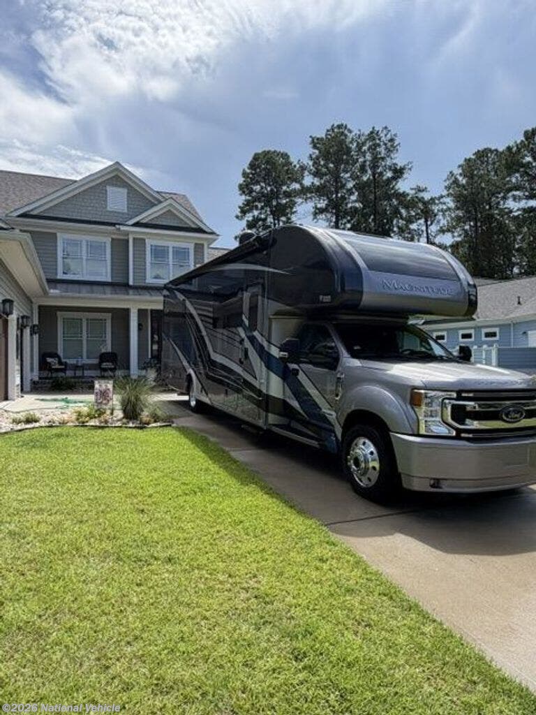 2022 Magnitude SV34 by Thor Motor Coach from National Vehicle in Hardeeville, South Carolina
