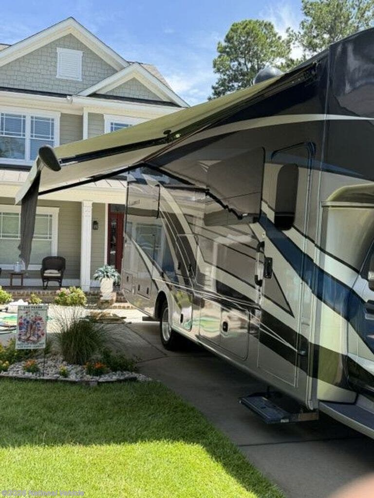 2022 Thor Motor Coach Magnitude SV34 - Used Class C For Sale by National Vehicle in Hardeeville, South Carolina