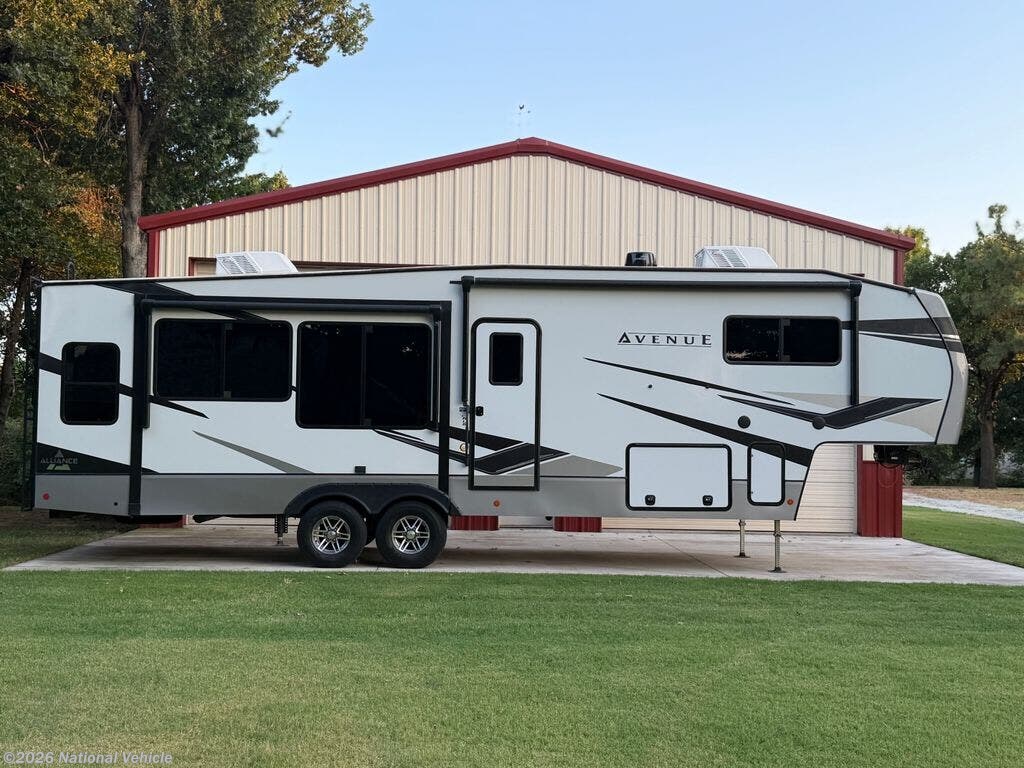 2022 Alliance RV Avenue 32RLS - Used Fifth Wheel For Sale by National Vehicle in Midwest City, Oklahoma