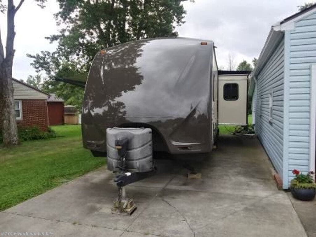 2013 CrossRoads Sunset Trail Reserve 30RE - Used Travel Trailer For Sale by National Vehicle in Warren, Ohio