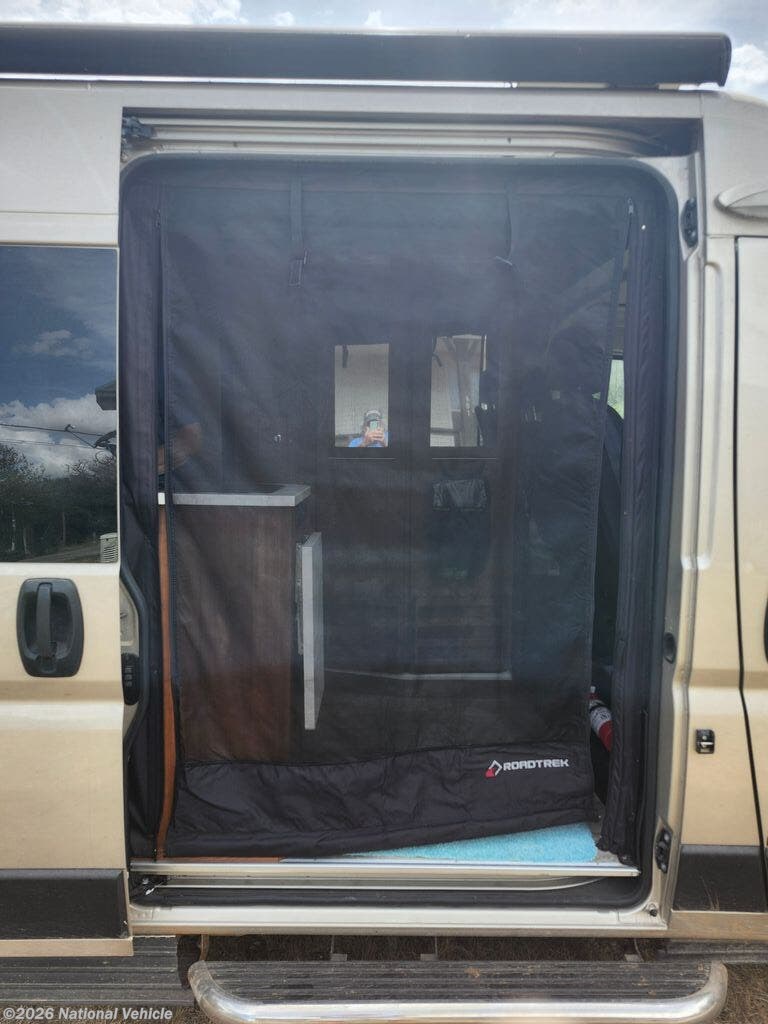 2021 Roadtrek Play - Used Class B For Sale by National Vehicle in San Marcos, Texas