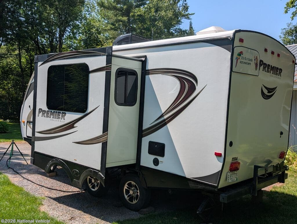 2015 Keystone Bullet Premier 19FBPR - Used Travel Trailer For Sale by National Vehicle in Readfield, Maine