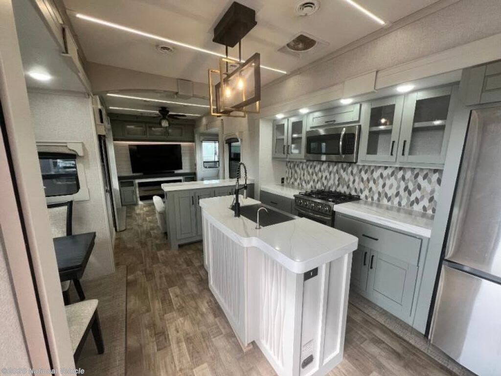 Used 2024 CrossRoads Redwood 4150RD available in Wilsall, Montana