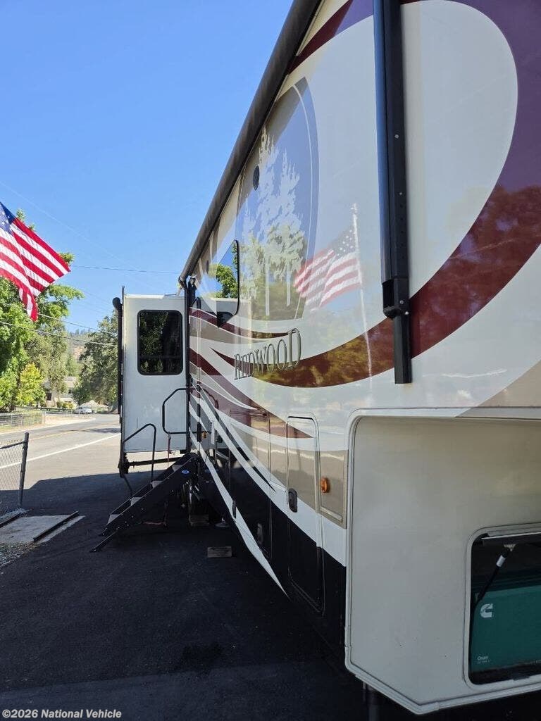 2017 5th Wheel 36RL by Redwood RV from National Vehicle in Tuolumne, California