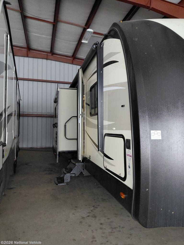 2017 Forest River Vibe 279RBS - Used Travel Trailer For Sale by National Vehicle in Roseburg, Oregon