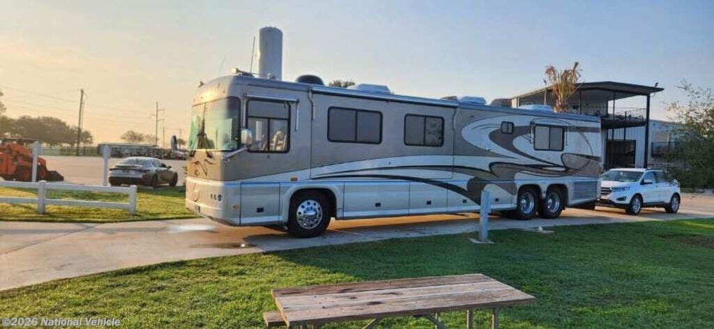 2003 Unicoach 4220 U320 by Foretravel from National Vehicle in Mission, Texas