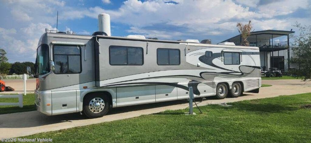 2003 Foretravel Unicoach 4220 U320 - Used Class A For Sale by National Vehicle in Mission, Texas