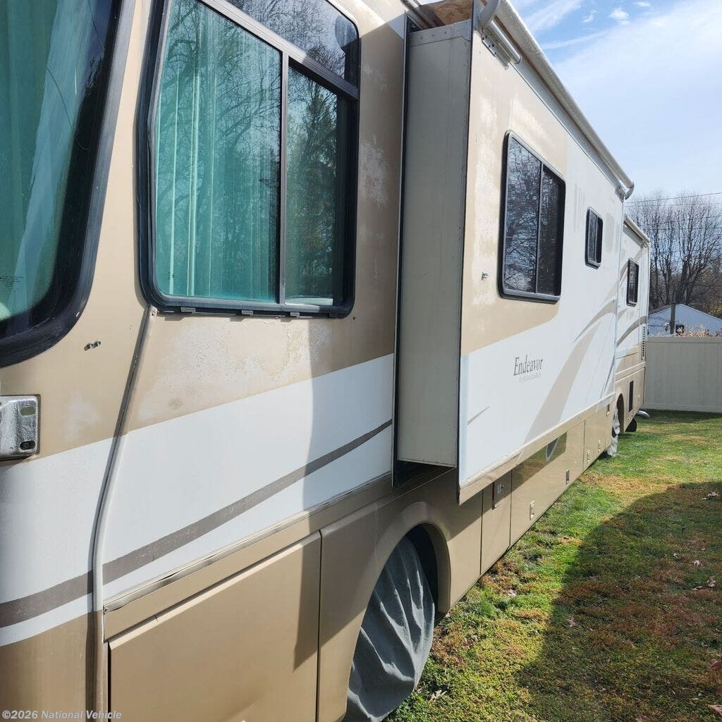 2002 Endeavor 38PBD by Holiday Rambler from National Vehicle in Blue Bell, Pennsylvania