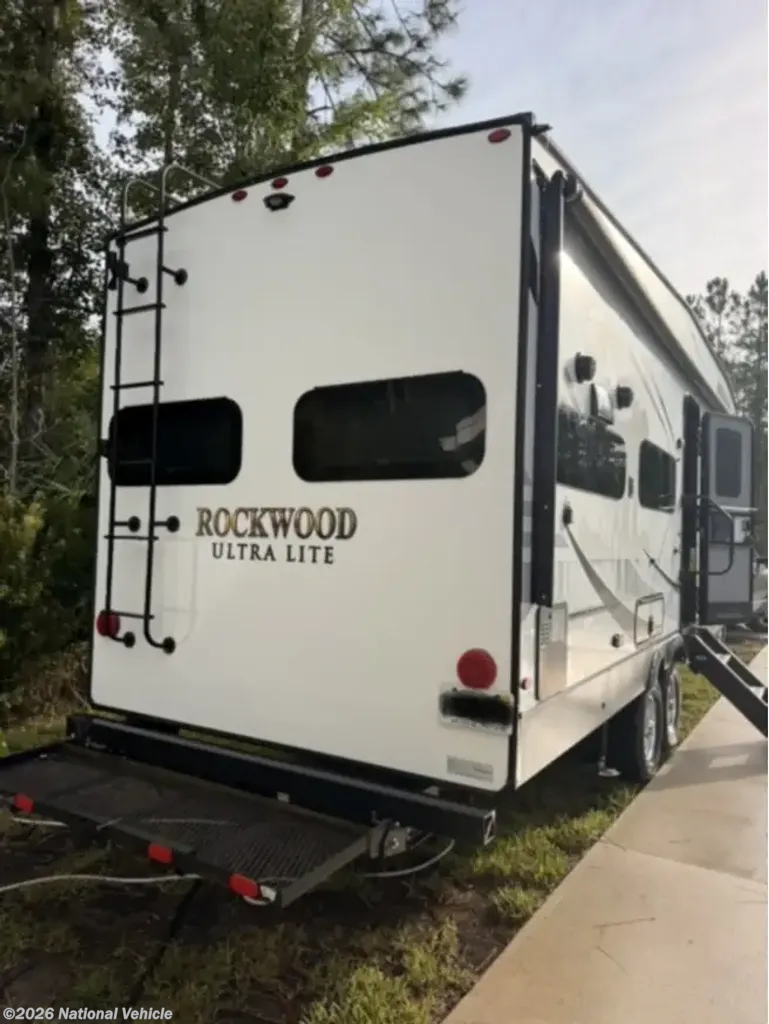 2020 Forest River Rockwood Ultra Lite 2622RK - Used Fifth Wheel For Sale by National Vehicle in St. Augustine, Florida