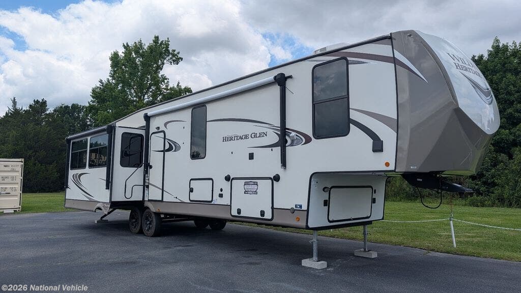 2021 Forest River Wildwood Heritage Glen 369BL - Used Fifth Wheel For Sale by National Vehicle in Goldsboro, North Carolina
