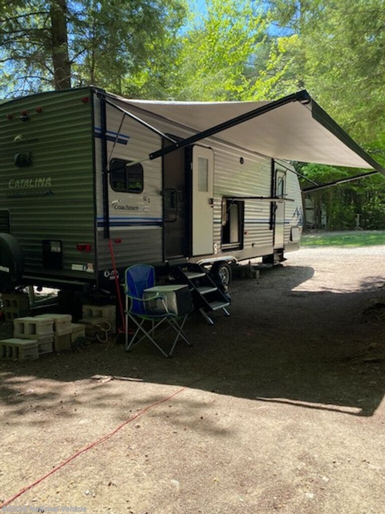 2020 Catalina Summit 271RKS by Coachmen from National Vehicle in Orleans, Massachusetts