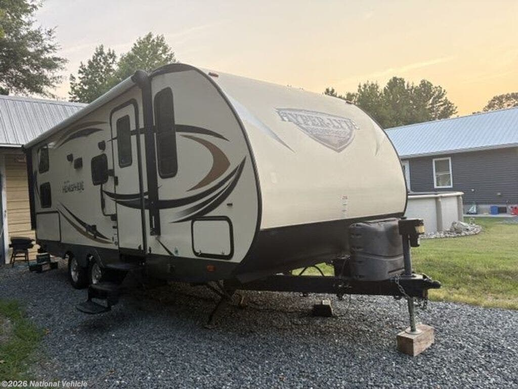 2017 Forest River Salem Hemisphere Hyper-Lyte 24BHHL - Used Travel Trailer For Sale by National Vehicle in Bivalve, Maryland