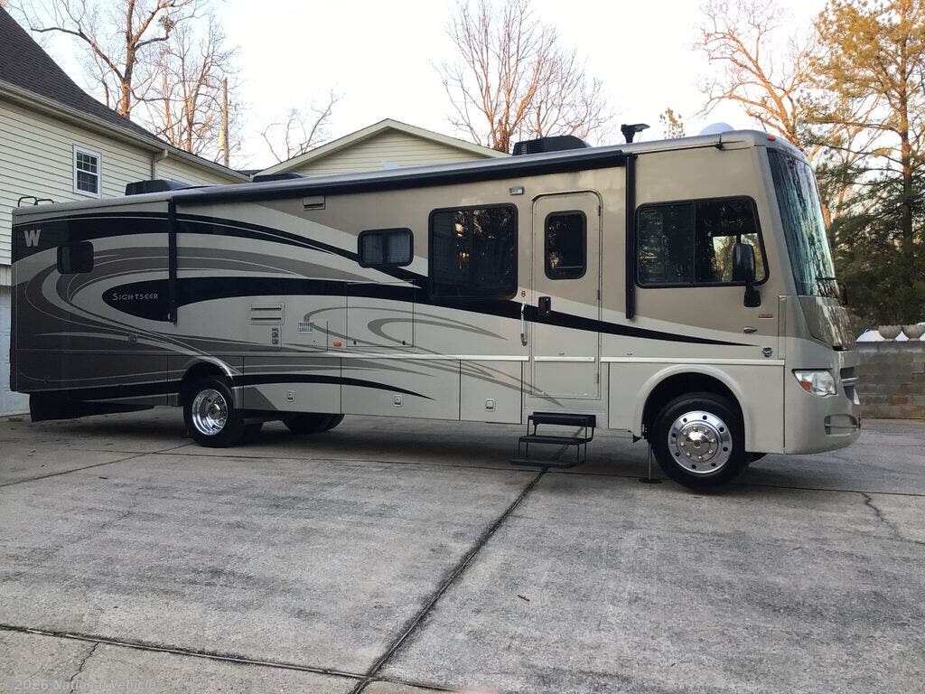 2014 Winnebago Sightseer 36V - Used Class A For Sale by National Vehicle in Cottondale, Alabama