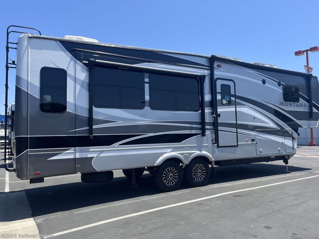 2024 Keystone Montana 3123RL - Used Fifth Wheel For Sale by National Vehicle in Lake Havasu City, Arizona