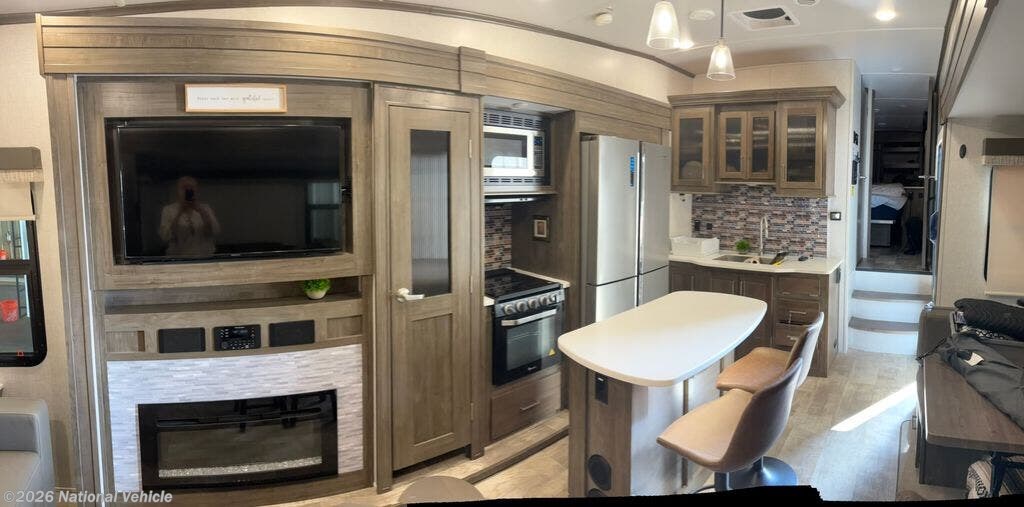 Used 2022 Forest River Flagstaff Super Lite 529IKRL available in Plano, Texas