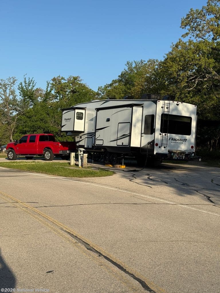 2022 Flagstaff Super Lite 529IKRL by Forest River from National Vehicle in Plano, Texas