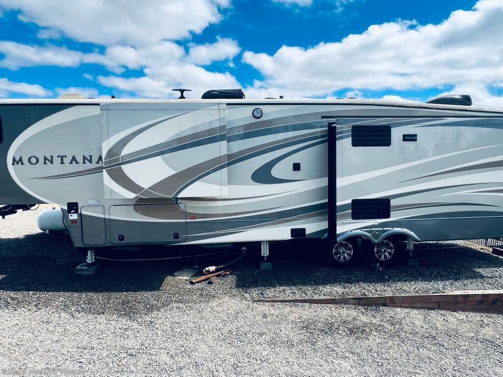 2018 Keystone Montana Legacy Edition 3920FB - Used Fifth Wheel For Sale by National Vehicle in Salem, Oregon