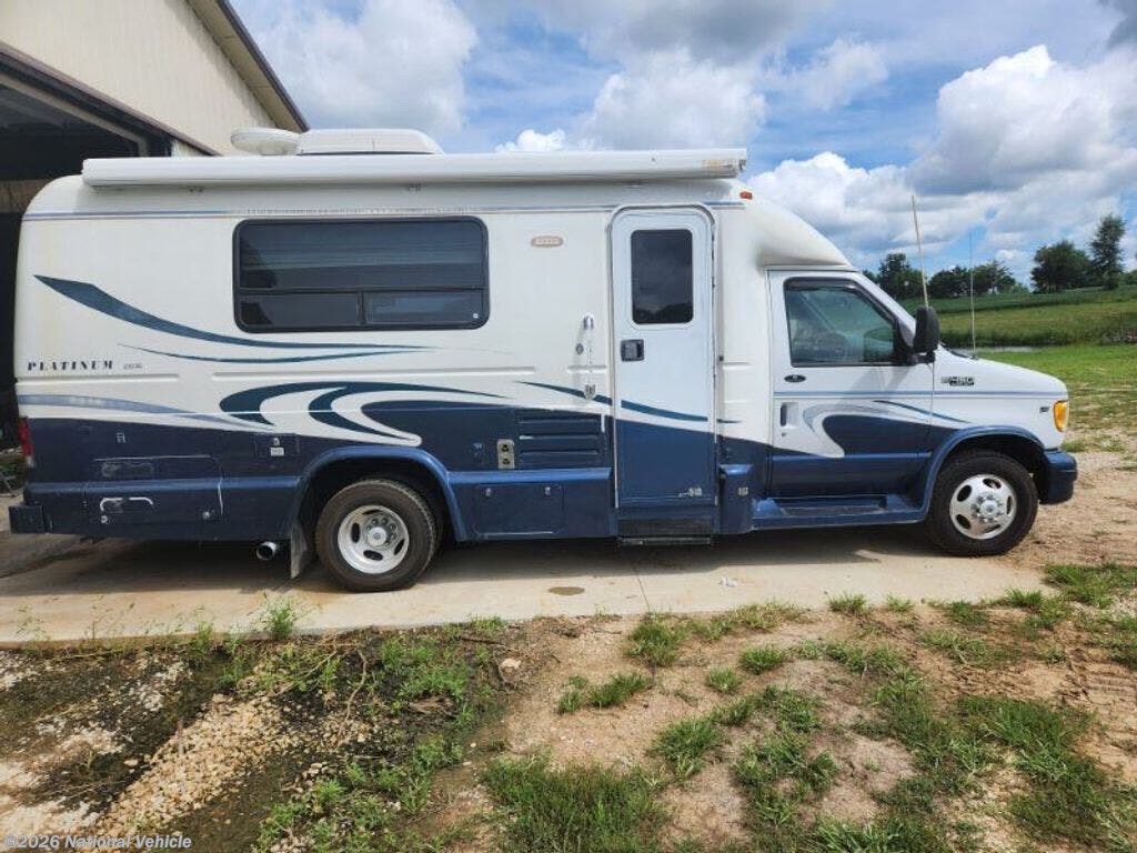 2002 Coach House Platinum 232XL - Used Class C For Sale by National Vehicle in Mexico, Missouri