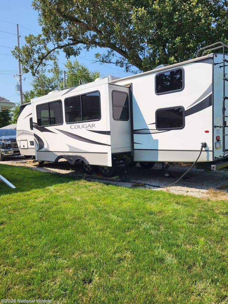 2022 Keystone Cougar 29BHS - Used Travel Trailer For Sale by National Vehicle in Creston, Iowa