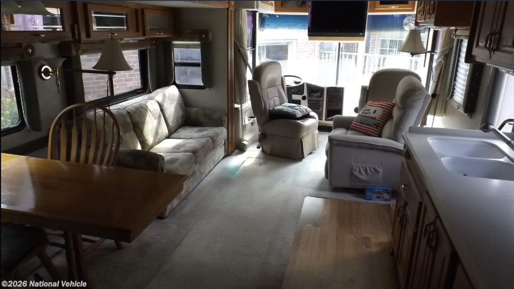 Used 2004 Gulf Stream Crescendo 8356 available in Florence, South Carolina