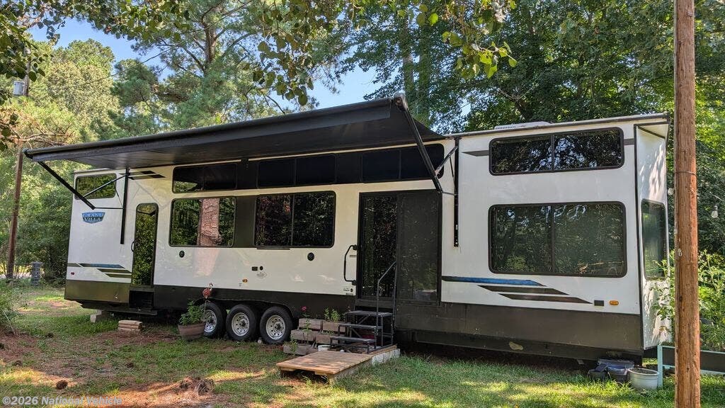 2024 Salem Grand Villa 44VIEW by Forest River from National Vehicle in Clayton, North Carolina
