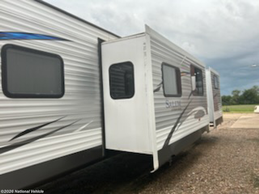 2019 Salem 31KQBTS by Forest River from National Vehicle in Cainsville, Missouri
