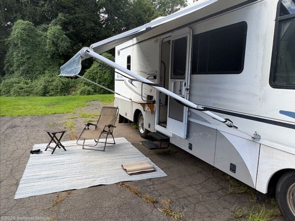 Used 2005 Winnebago Sightseer 29R available in Hamden, Connecticut