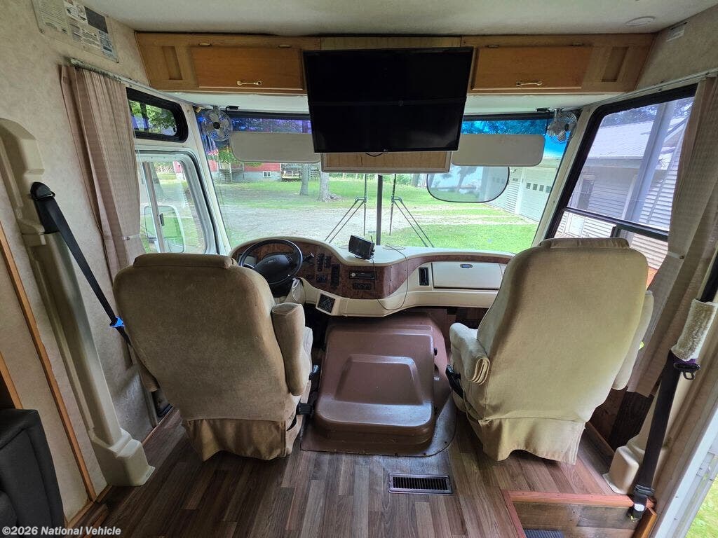 Used 2005 Damon Challenger 348 available in Ellsworth, Michigan