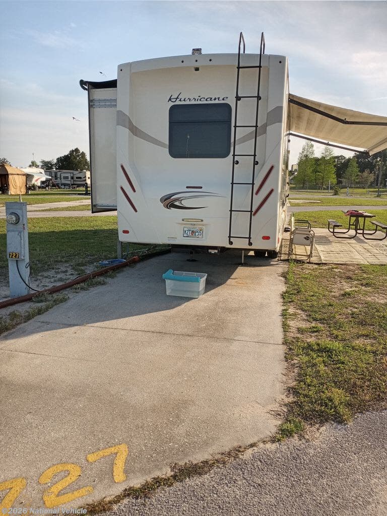 2017 Thor Motor Coach Hurricane 29M - Used Class A For Sale by National Vehicle in Sebastian, Florida