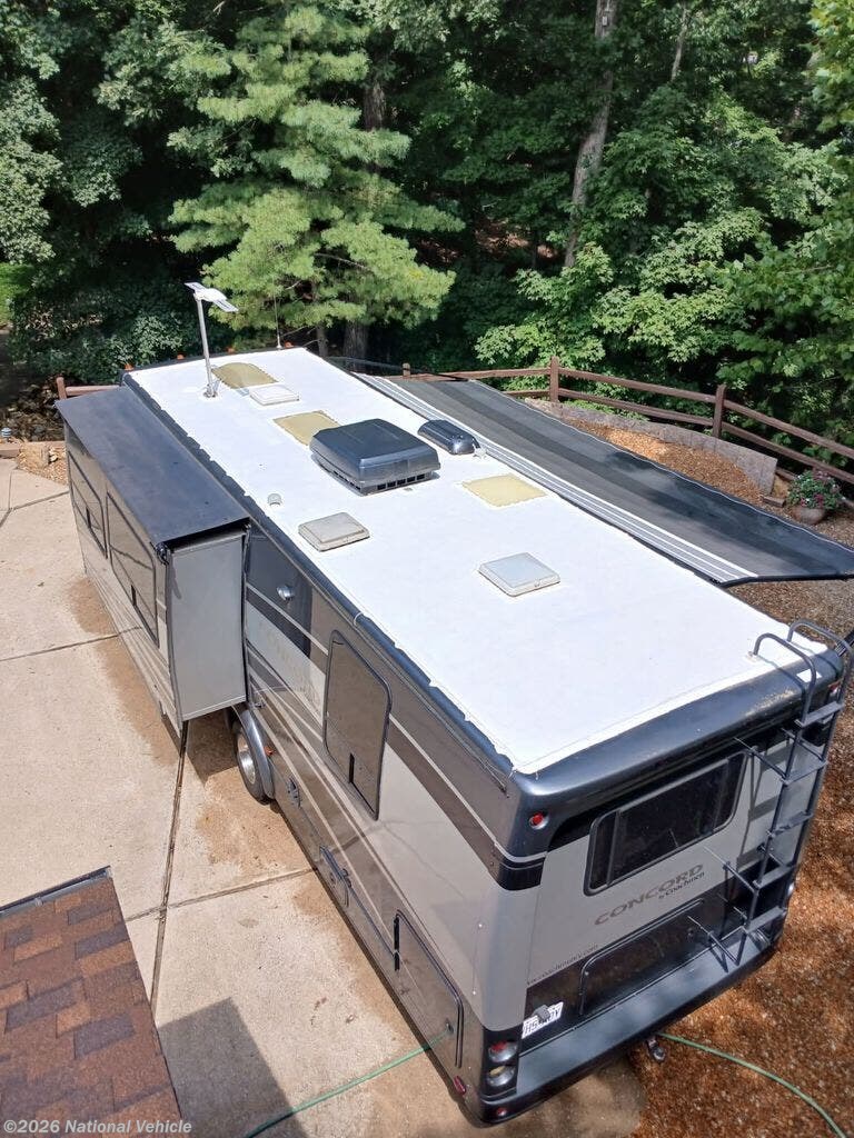 2010 Coachmen Concord 301SS - Used Class C For Sale by National Vehicle in Defiance, Missouri