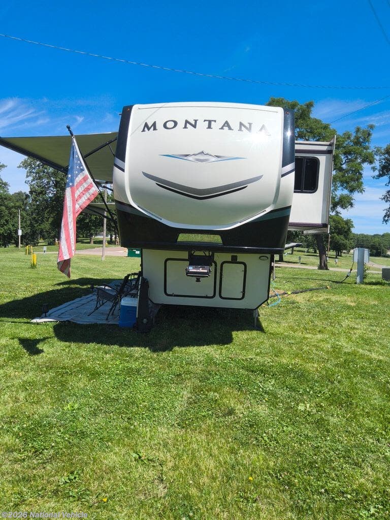 2021 Montana 3231CK by Keystone from National Vehicle in Ankeny, Iowa