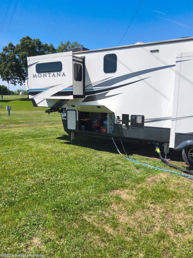 Used 2021 Keystone Montana 3231CK available in Ankeny, Iowa