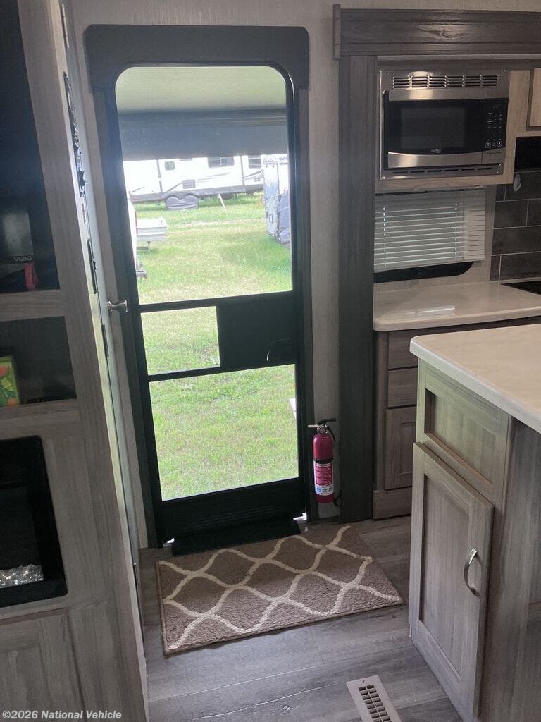 2021 Freedom Express Liberty 320BHDSLE by Coachmen from National Vehicle in Lapeer, Michigan