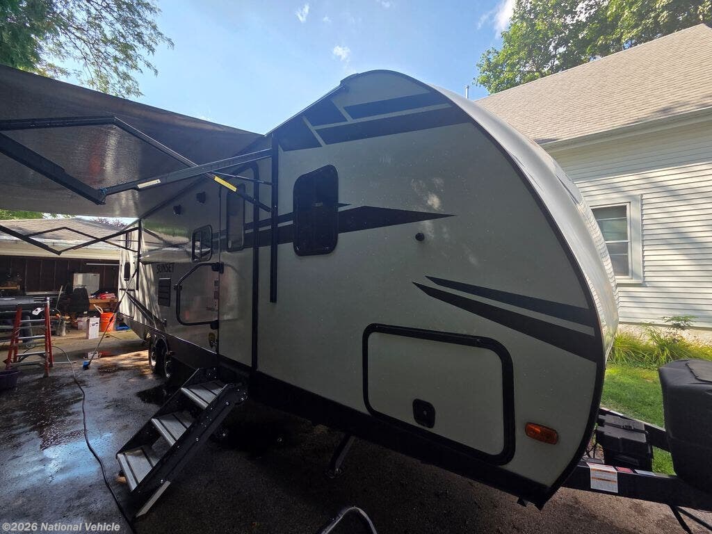 2021 CrossRoads Sunset Trail Super Lite 289QB - Used Travel Trailer For Sale by National Vehicle in Grafton, Wisconsin