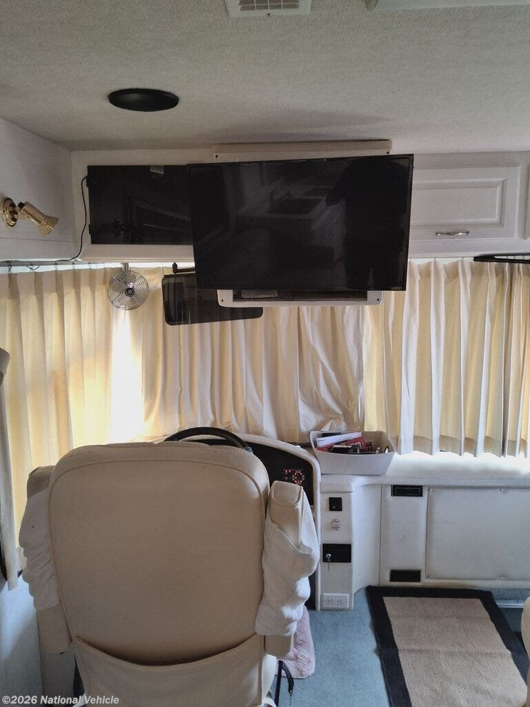 Used 2000 Country Coach Allure 330hp 36' Slide available in Bokeelia, Florida