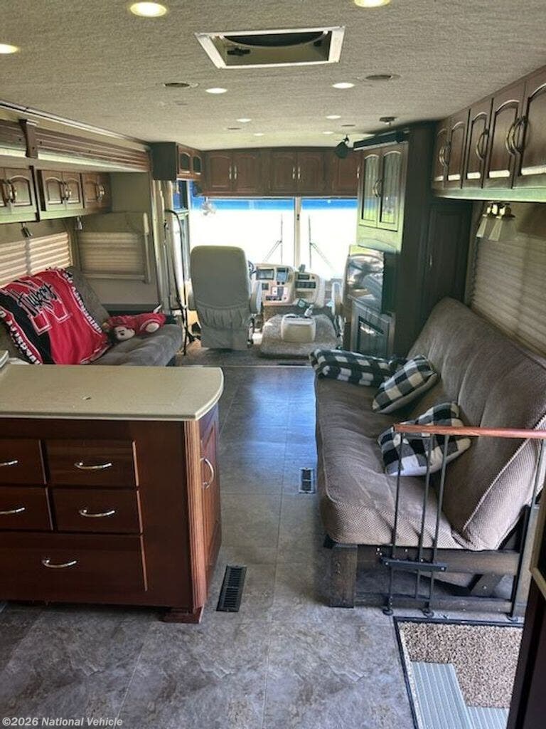 2003 Sunflyer 39T by Itasca from National Vehicle in Decatur, Nebraska