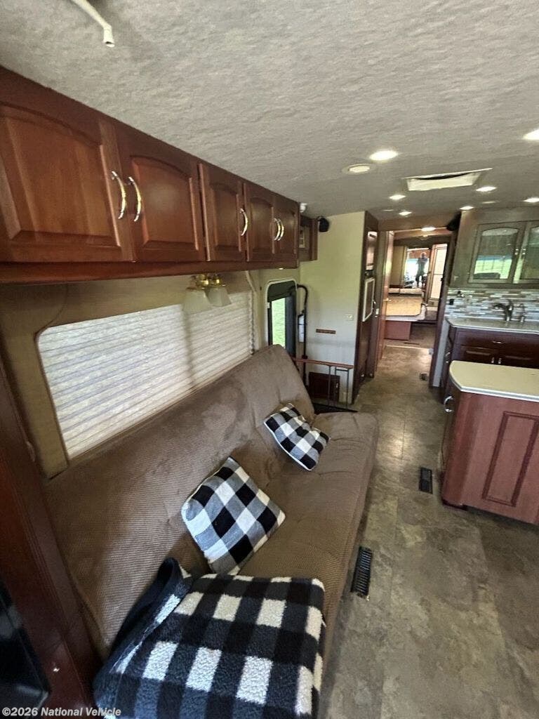 Used 2003 Itasca Sunflyer 39T available in Decatur, Nebraska