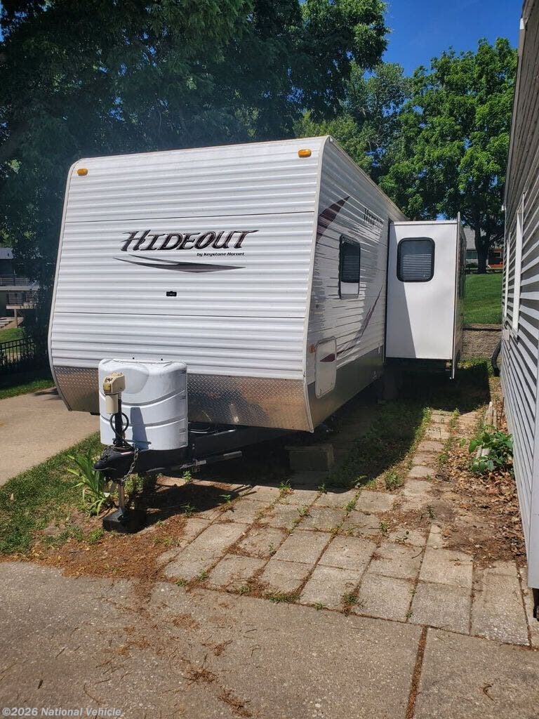 2010 Keystone Hideout 26RLS - Used Travel Trailer For Sale by National Vehicle in Riverdale, Iowa