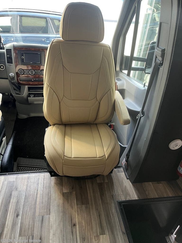 2016 Isata 3 24FW by Dynamax Corp from National Vehicle in Vancouver, Washington