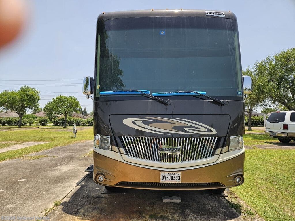 2019 Canyon Star 3719 by Newmar from National Vehicle in Alamo, Texas